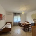 M Seaside Apartment